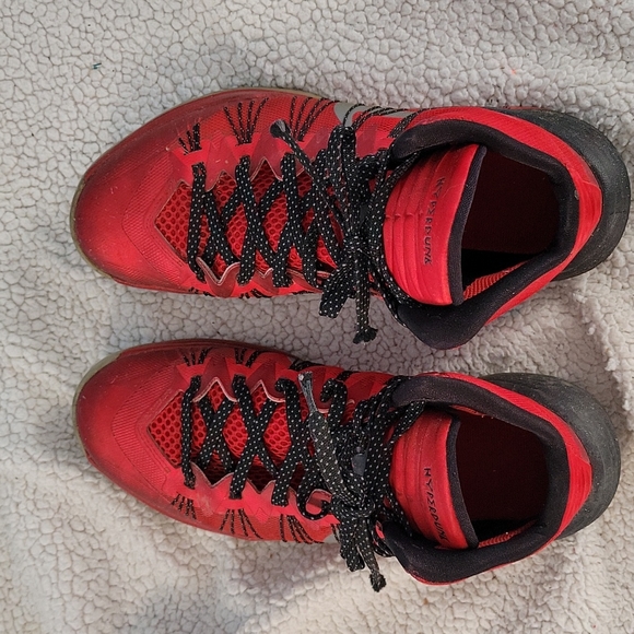Nike Hyperdunk Red Sneakers Men's Size 10 - Picture 3 of 10